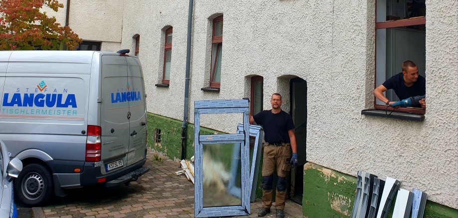 Einbau Fenster im Altbau des Rathauses